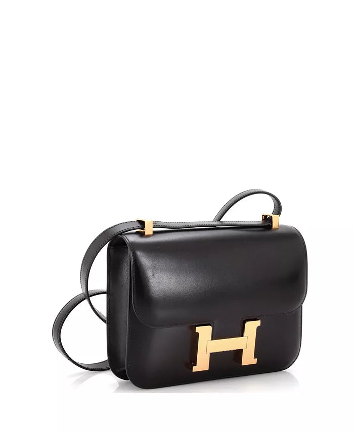 Pre-Owned HERMÉS 24 Constance NM Bag Tadelakt