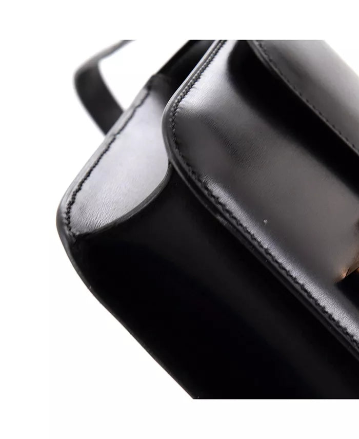 Pre-Owned HERMÉS 24 Constance NM Bag Tadelakt