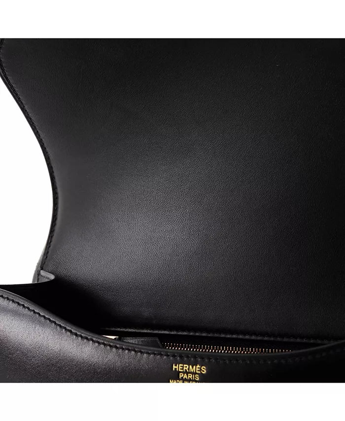 Pre-Owned HERMÉS 24 Constance NM Bag Tadelakt