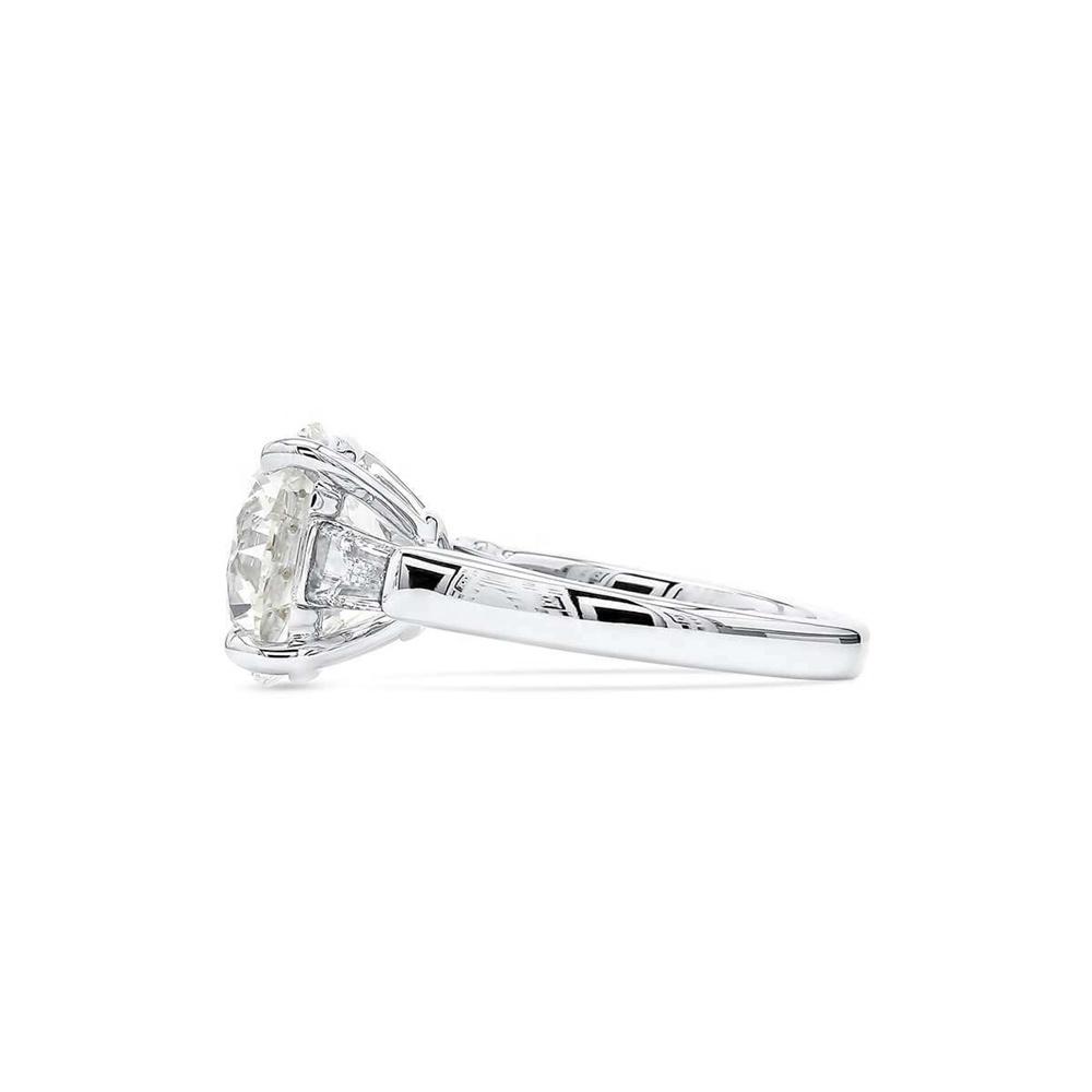 Round Diamond Veneer Cubic Zirconia Ring. 635R600-3